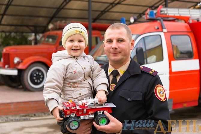 Тернопільський рятувальник зібрав колекцію пожежних машин