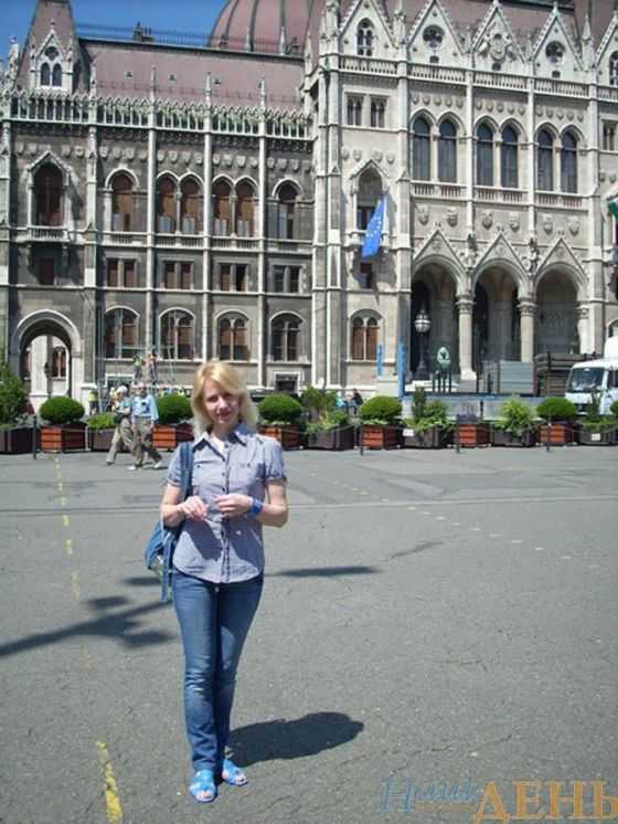 В угорському парламенті навіть турист може себе відчути трішки депутатом 