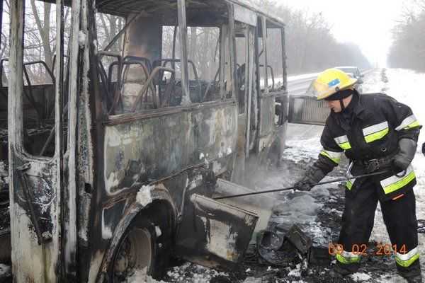 На Тернопільщині згорів автобус, що перевозив пасажирів