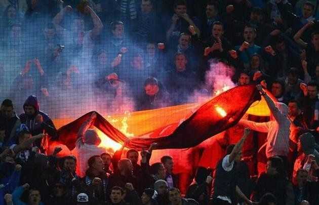 Фанати «Зеніта» спалили німецький прапор