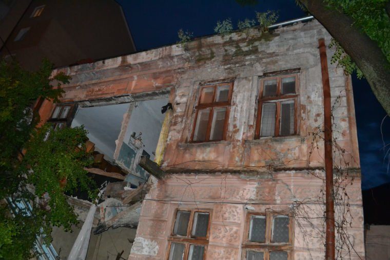 У центрі Тернополя обвалився будинок: без даху над головою залишилися три сім’ї