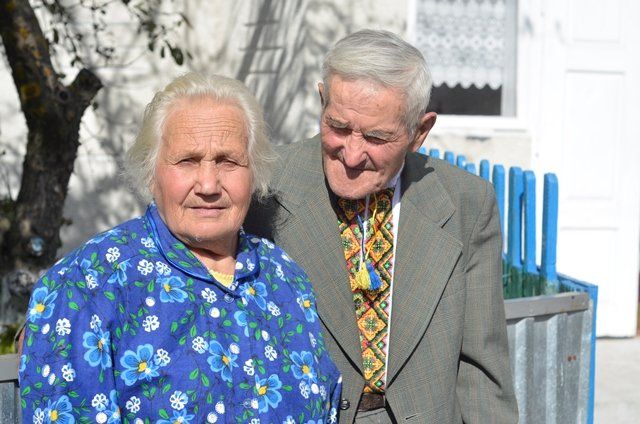 Кохання довжиною у 65 років: тернопільське подружжя відсвяткувало залізне весілля