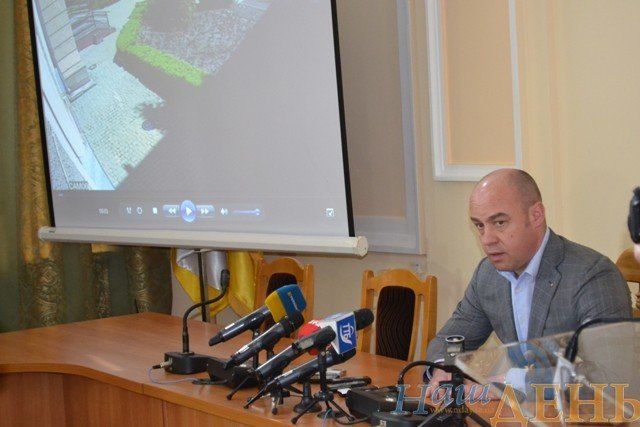 Міський голова Тернополя готує позови до суду