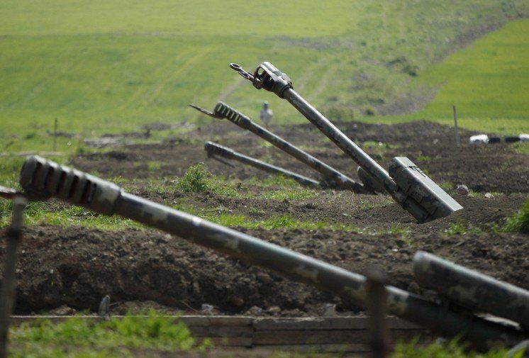 Вірменська артилерія в Нагорному Карабасі. Фото: Reuters