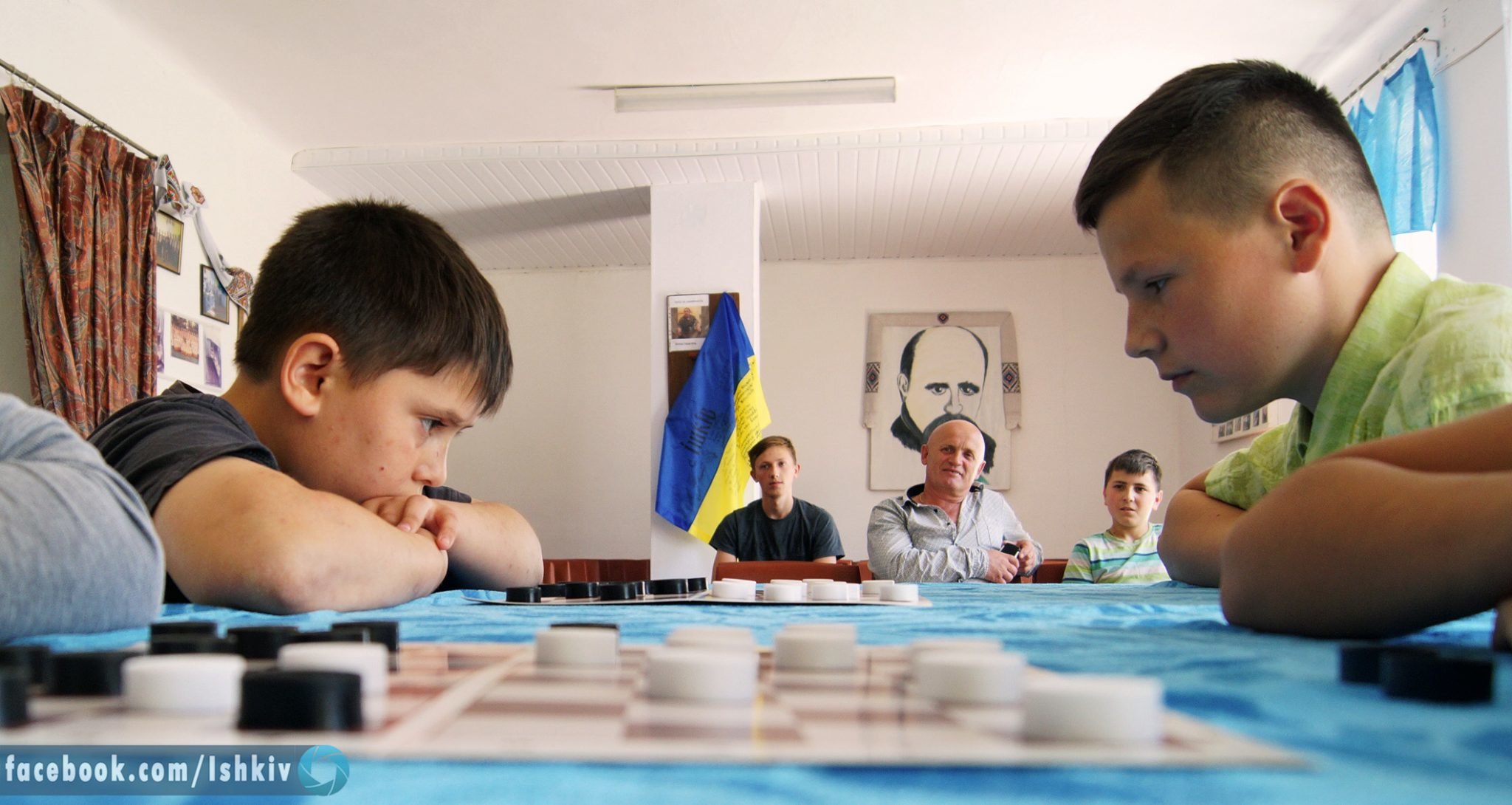 В Ішкові на Тернопільщині визначали чемпіона з шашок (ФОТОРЕПОРТАЖ)