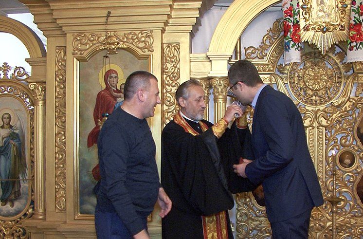 Тернополянин Володимир Бліхар отримав нагороду від церкви
