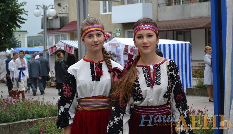 Тернопільщина в очікуванні фестивалю «Борщівська вишиванка» (ПРОГРАМА)