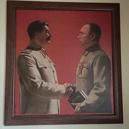 Мережу підірвала картина Путіна зі Сталіном