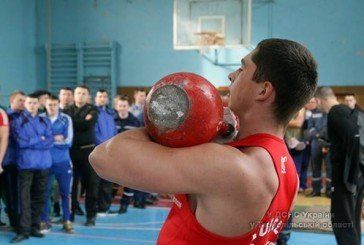 19 команд рятувальників Тернопільщини взяли участь у турнірі з гирьового спорту (ФОТО)