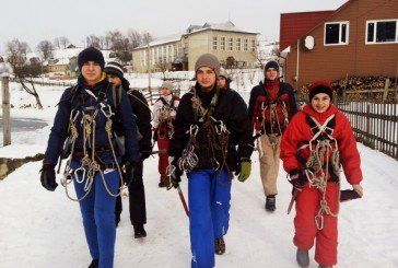 Юні рятувальники з Тернопільщини продемонстрували чудові результати у зимовому навчально-тренувальному зборі «Школа безпеки» у Карпатах (ФОТО)