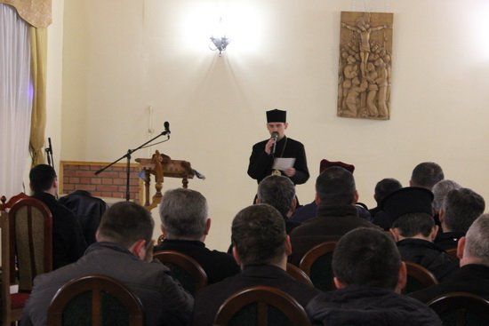 У Зарваниці на Тернопільщині проходять реколекції для священиків (ФОТО)