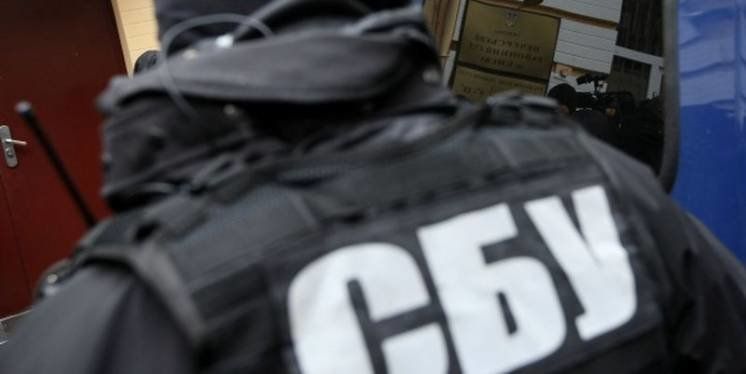 На Тернопільщині засудили злочинців, які представилися працівниками СБУ й відібрали у власника авто