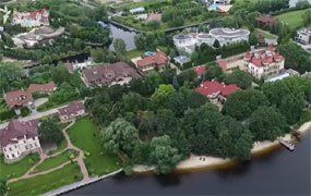 Президент та низка політиків захопили береги річок та водойм Київщини (ФОТО ВІДЕО)