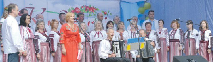 У селі на Тернопільщині відбувся перший Всеукраїнський фестиваль «Киданецький піснецвіт» (ФОТО)