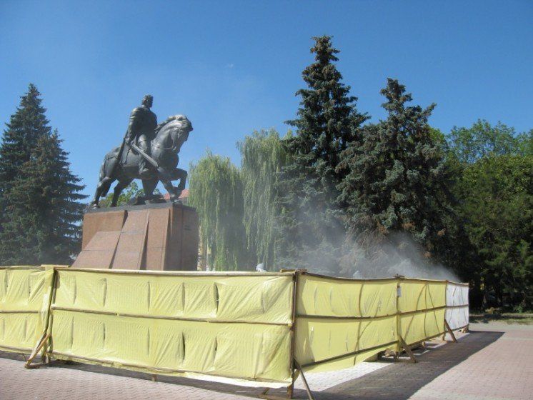 До кінця серпня у Тернополі відновлять постамент біля пам’ятника Данила Галицького
