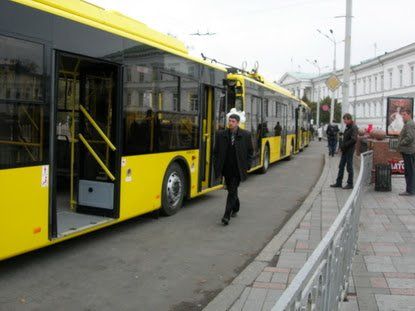 У Тернополі 17-18 червня змінено рух тролейбусів № 2 і 5