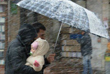 На Тернопільщині - весняна негода: дощі, грози, град, сильний вітер