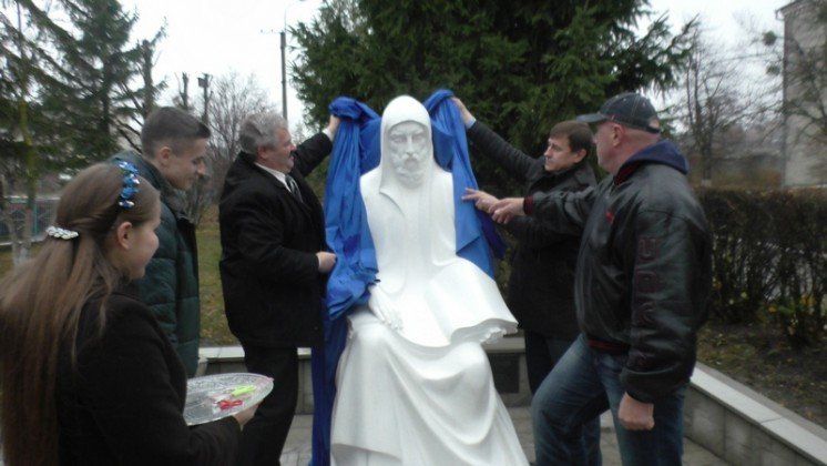 У Кременці відкрили пам’ятник Нестору Літописцю (ФОТОРЕПОРТАЖ)