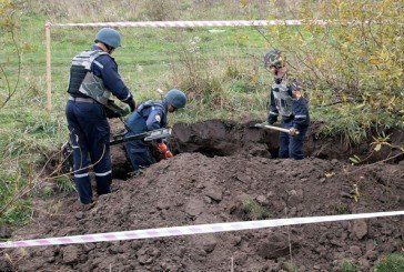 На Тернопільщині знайшли 50-кілограмову авіабомбу, міну і артснаряди (ФОТО)