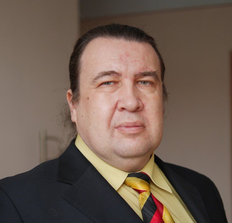 Кандидат на голову Вишнівецької громади Юрій Головатюк хоче збудувати у містечку Народний дім