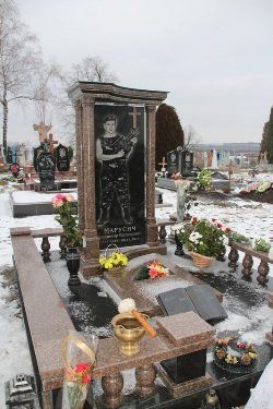 У Заліщицькому районі на могилі загиблого в АТО Володимира Марусича освятили пам’ятник (ФОТО)