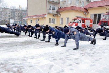Тернопільські рятувальники долучились до флешмобу «22 PushUpChallenge» (ФОТО, ВІДЕО)