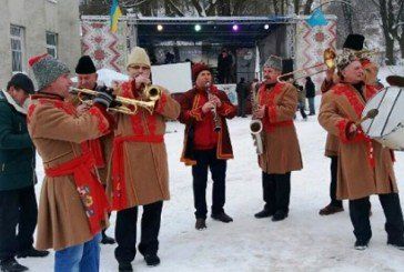 Старовинне місто на Тернопільщині запросило на фольклорно-мистецьке свято «Кременецькі передзвони» (ФОТО)