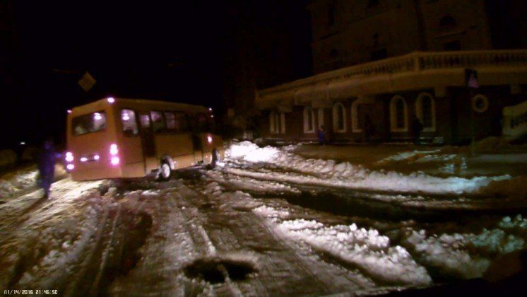 На Тернопільщині можуть перевірити якість пального на АЗС через зупинку автобусів під час морозів