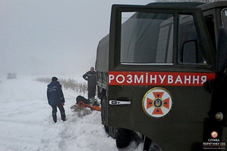 Тернопільські піротехніки допомагали ліквідовувати льодові затори на Закарпатті (ФОТО)