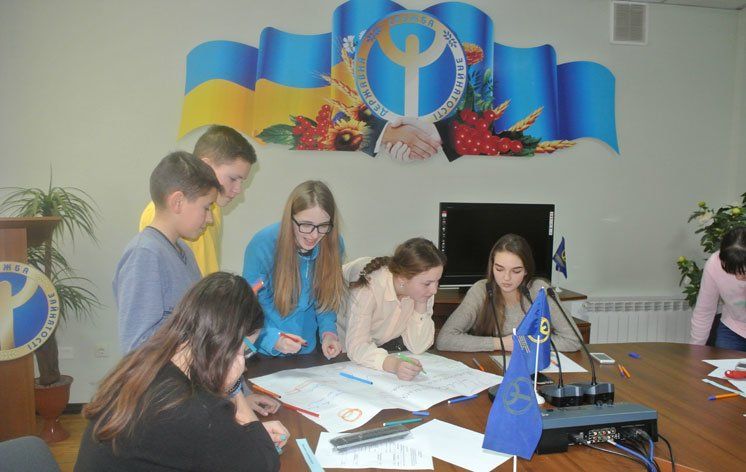У Тернопільському клубі бізнес-подій школярам презентували «ТОП-10 новітніх професій XXI століття» (ФОТО)