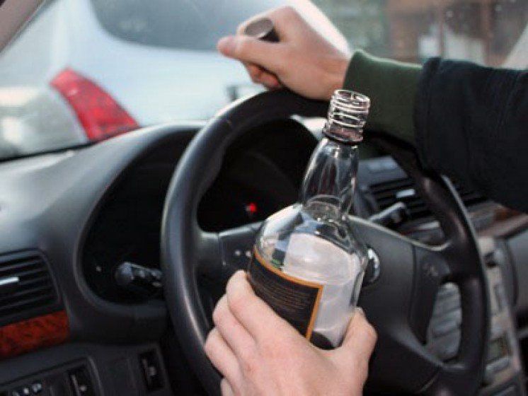 У Тернополі водій заснув за кермом авто під час руху: вміст алкоголю в його крові перевищив допустиму норму майже у 22 рази