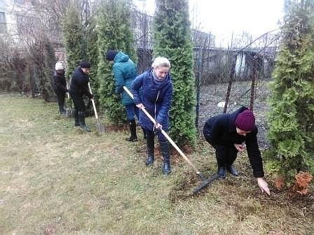 Безробітні з Монастириської освоїли курс «Особливості лісового господарства» і отримали роботу (ФОТО)