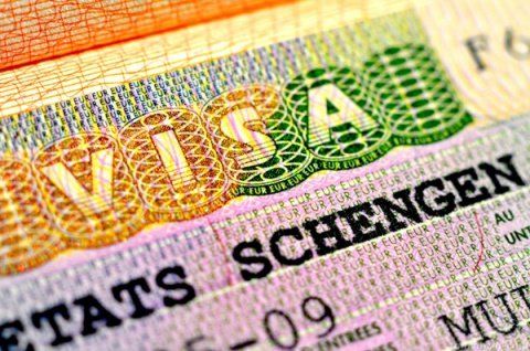 Треба знати кожному: правила визначення часу перебування у зоні Шенген