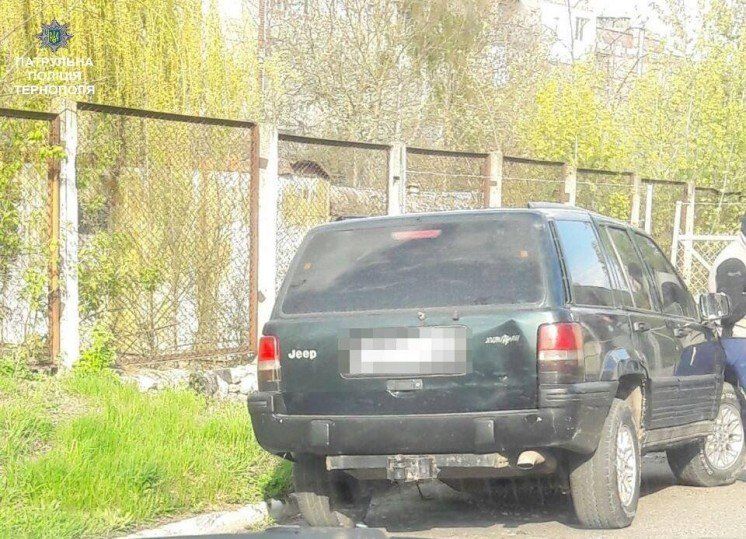 У Тернополі водій «під наркотою» кермував автівкою «Jeep Grand Cherokee» (ФОТО)