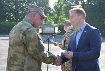 Військовослужбовців на Тернопільщині нагородили орденами та медалями (ФОТО)