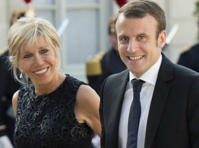 Кохання по-французьки: дружина кандидата у президенти Макрона старша за нього на 24 роки