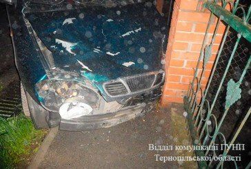 У Петрикові, неподалік Тернополя, під колесами таксі загинув велосипедист (ФОТО)