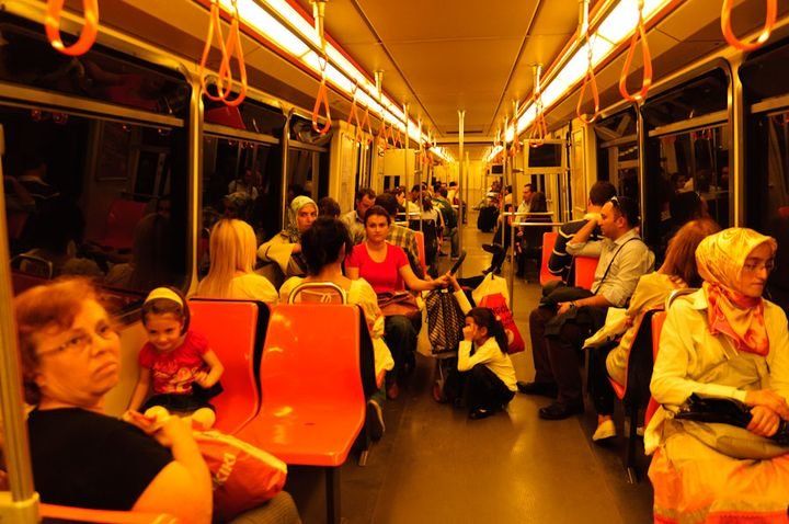 У турецькому метро з’являться вагони для жінок