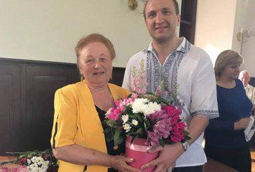 Тернопільський депутат допоміг здійснити мрію письменниці зі Збаража Олени Рутецької