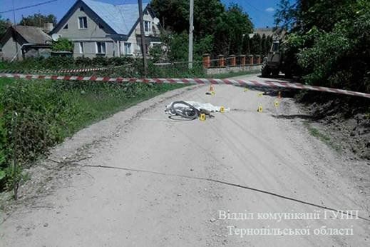 У Підволочиському районі під колесами трактора загинув велосипедист (ФОТО)