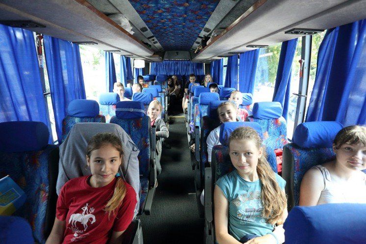 На відпочинок у Литву поїхали 40 дітей учасників АТО з Тернополя (ФОТО)