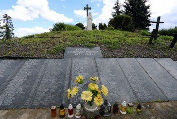 На Микулинецькому кладовищі вшанували пам’ять закатованих у тернопільській тюрмі (ФОТО)