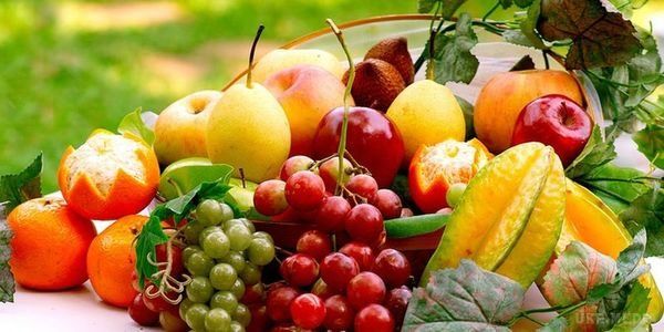 9 корисних фруктів і ягід, які варто скуштувати в серпні