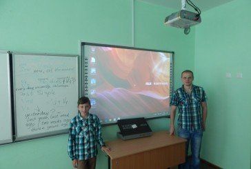 Школи Шумщини отримали інтерактивні дошки, ноутбуки та проектори (ФОТО)