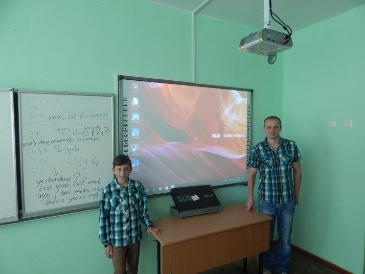 Школи Шумщини отримали інтерактивні дошки, ноутбуки та проектори (ФОТО)