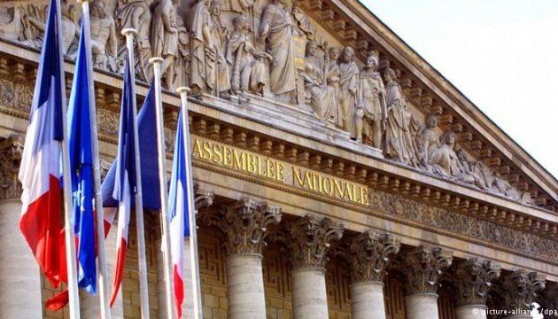 Франція закриває своє торгпредставництво в РФ