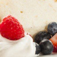 Десерти без випічки: швидкі та цікаві рецепти для літа
