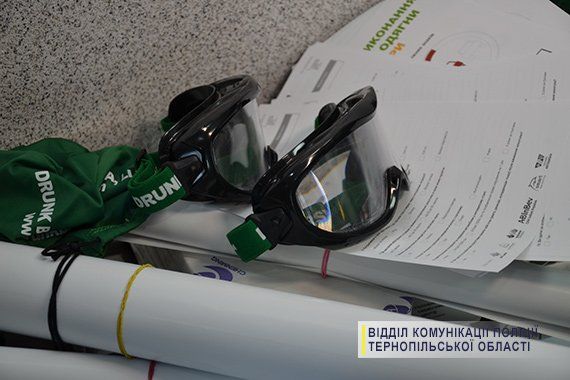 У Тернополі презентували окуляри, в яких можна відчути себе у стані алкогольного сп’яніння за кермом (ФОТО)