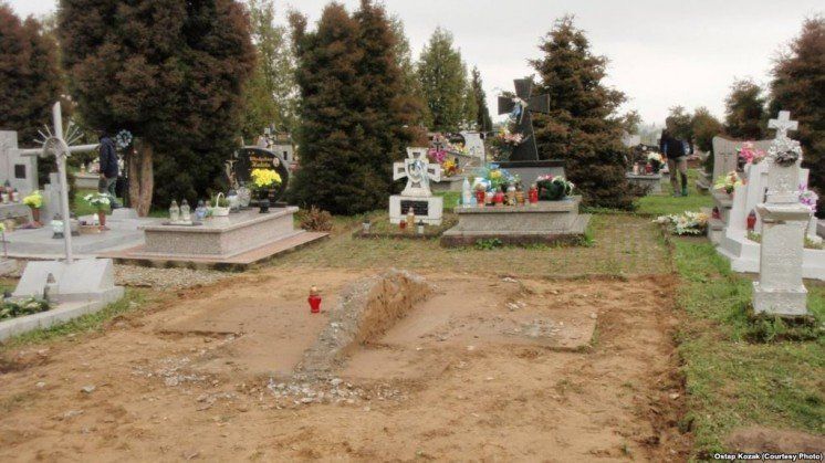 Поляки використали уламки пам’ятника УПА для ремонту доріг