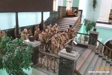 У Тернополі на залізничному вокзалі вшанували героїв Крут (ФОТО)